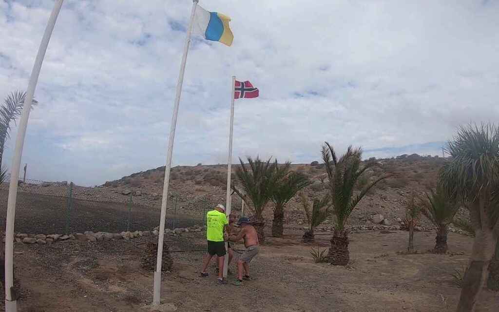 Video: Nye flagg vaier på Norskeplassen